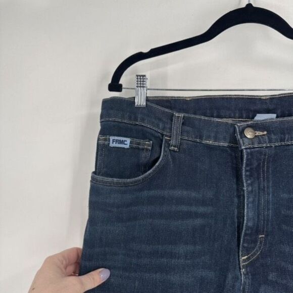 Tyndale Men's Cat 2 FRMC Fire‎ Resistant Denim Jeans Dark Wash Blue Size 35x34 - Picture 2 of 9